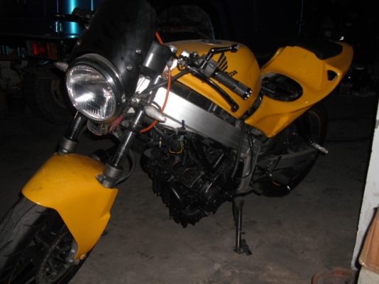 ขาย CBR 250 4สูบ พร้อมเล่มทะเบียนแท้(แยกเล่มขายด้วย) ขาย CBR 250 4สูบ พร้อมเล่มทะเบียนแท้(แยกเล่มขายด้วย)