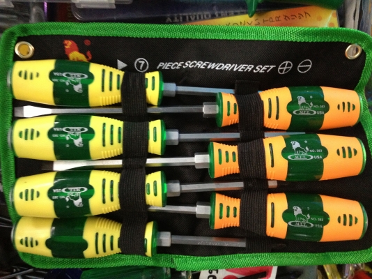 ไขควงตอกชุด 7 ตัว แฉก แบน WYNN's