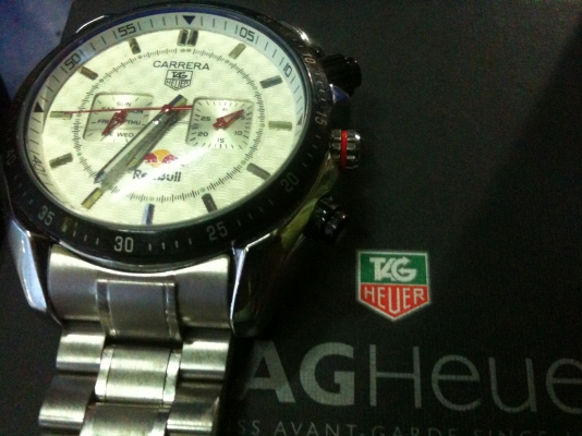 TAG Heuer Redbull ขายครับ ใส่แล้วหล่อมาก ครับ ฝากEMS ให้แล้วครับ TAG Heuer Redbull ขายครับ ใส่แล้วหล่อมาก ครับ ฝากEMS ให้แล้วครับ