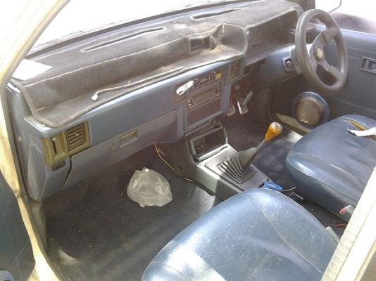 ขายมิตซู แค็บปี1993 ดีเซล2500เกียร์ธรรมดา เล่มพร้อมเอกสารโอน ขายมิตซู แค็บปี1993 ดีเซล2500เกียร์ธรรมดา เล่มพร้อมเอกสารโอน