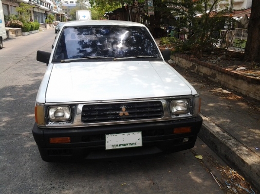 ขายมิตซู แค็บปี1993 ดีเซล2500เกียร์ธรรมดา เล่มพร้อมเอกสารโอน ขายมิตซู แค็บปี1993 ดีเซล2500เกียร์ธรรมดา เล่มพร้อมเอกสารโอน