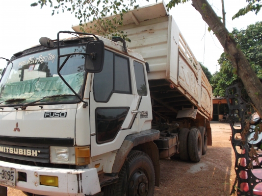 ขายด่วนรถสิบล้อสองเผลาดรั้มหลงTDเครื่อง6D16195แรงม้า