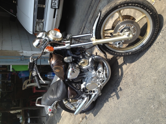 ขาย yamahaวีราโก้750 สภาบสวยเดิมวิ่งห้าพันกว่าโล เป็นรถค้างโกดังคับ ขอขาย55,000คับดูรูปก่อนคับ