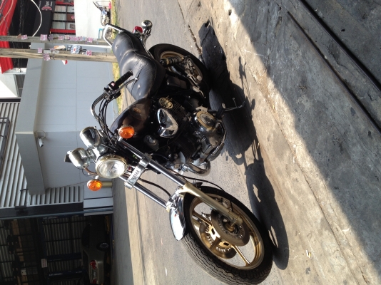 ขาย yamahaวีราโก้750 สภาบสวยเดิมวิ่งห้าพันกว่าโล เป็นรถค้างโกดังคับ ขอขาย55,000คับดูรูปก่อนคับ