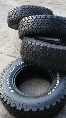 ขายยาง BF Goodrich Allterrain 31 10.5 r15  ปี11 สวยๆ