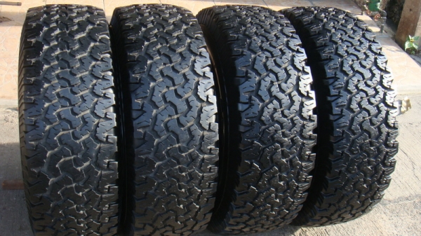 ขายยาง BF Goodrich Allterrain 31 10.5 r15  ปี11 สวยๆ