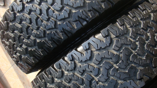 ขายยาง BF Goodrich Allterrain 31 10.5 r15  ปี11 สวยๆ