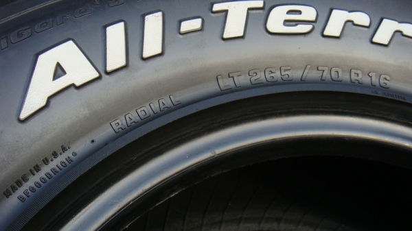 ขายยาง BF Goodrich Allterrain 265 70 r16  ปี09