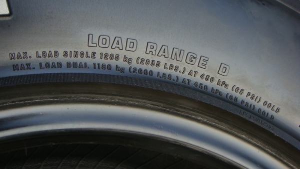 ขายยาง BF Goodrich Allterrain 265 70 r16  ปี09