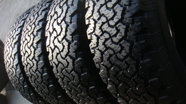 ขายยาง BF Goodrich Allterrain 265 70 r16  ปี09