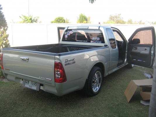 ขายดาว์น 120000 รถ อีซูซุดีเมค ปี 2008รถบ้านใช้งานเอง