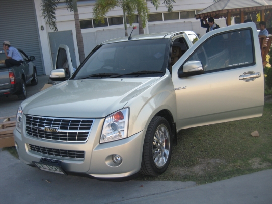 ขายดาว์น 120000 รถ อีซูซุดีเมค ปี 2008รถบ้านใช้งานเอง