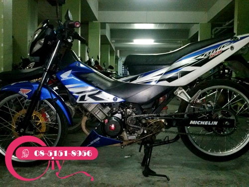 ขายด่วน SONIC ปี 52 แท้ๆ เครื่องดี เกียร์โยง ชุดสีสวยตามรูป เล่ม ชุดโอนครบ