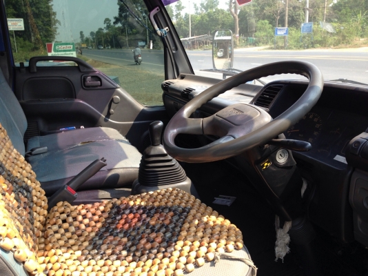 ขาย 6ล้อช่วงยาวISUZU NPR130 TURBO ปี40 ยูโรทู เครื่องเดิม 4HG1 130เทอโบ แห้งๆ ไม่มีไอ ช่วงล่างเดิม คัสซีสวย หัวบาง เดิม ภายในสวยครบ แอร์ พาวเวอร์ ยางใหม่ เรเดียน 7เส้น 9.5ขอบ17.5 คอกเหล้กแข็งแรง ไม่หักไม่งอ พร้อมใช้ พร้อมลุยงาน ราคาต่อรองได้ครับ