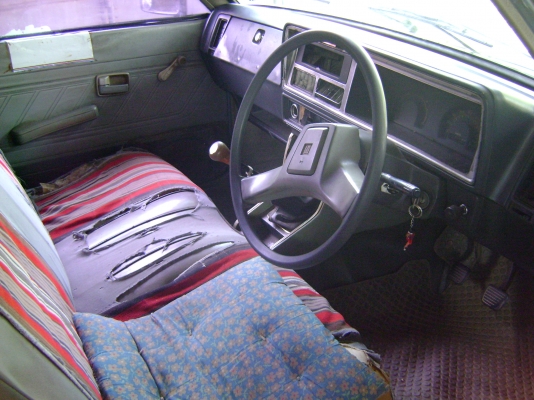 รถอีซูซุ KB 2200