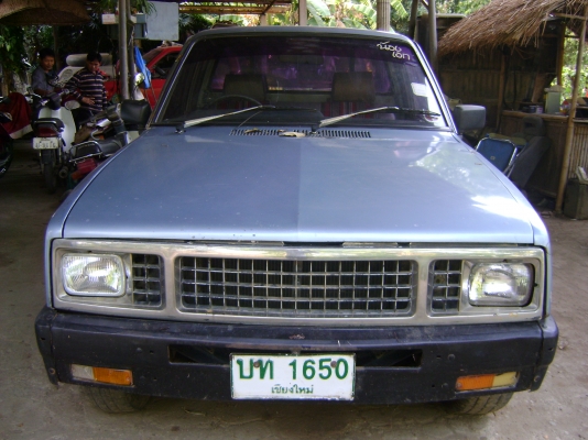 รถอีซูซุ KB 2200