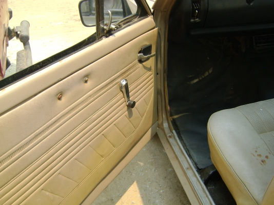 รถนิสสัน ช้างเหยียบ รถนิสสัน ช้างเหยียบ