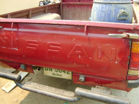 รถนิสสัน 724 รถนิสสัน 724