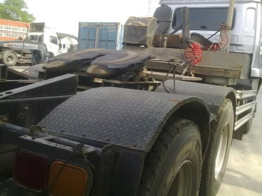 รถอิซูซุ 10 ล้อ หัวลาก  FXZ 270 แรงม้า  ปี  40  ( มีขาย 5 คัน   ขายเฉพาะ แม่ ) สนใจติดต่อ 081 - 6079515