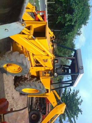 รถตักหน้าขุดหลังJCb   รุ่น34x  หลังคาขาว  เช็กนอก