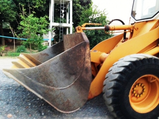 ขายด่วน..รถตัก KOMATSU 510 กรองเดี่ยว รุ่นใหม่ รถสวยแจ่ม พร้อมใช้ ตักแรง ได้งานไว เครื่องดี เกียร์ดี ประหยัด.