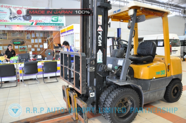 ขายรถโฟล์คลิฟท์มือสอง TCM รุ่น FHD30Z5-34II24 นำเข้าจากประเทศญี่ปุ่น 100\% ไม่เคยใช้งานในไทย