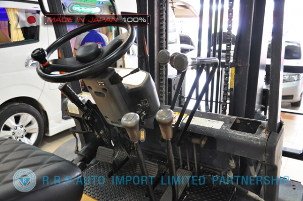 ขายรถโฟล์คลิฟท์มือสอง TCM รุ่น FHD30Z5-34II24 นำเข้าจากประเทศญี่ปุ่น 100\% ไม่เคยใช้งานในไทย