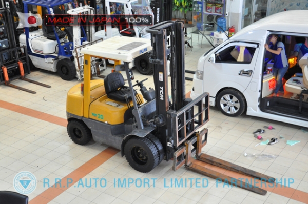 ขายรถโฟล์คลิฟท์มือสอง TCM รุ่น FHD30Z5-34II24 นำเข้าจากประเทศญี่ปุ่น 100\% ไม่เคยใช้งานในไทย
