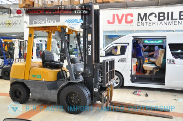 ขายรถโฟล์คลิฟท์มือสอง TCM รุ่น FHD30Z5-34II24 นำเข้าจากประเทศญี่ปุ่น 100\% ไม่เคยใช้งานในไทย