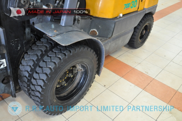 ขายรถโฟล์คลิฟท์มือสอง TCM รุ่น FHD30Z5-34II24 นำเข้าจากประเทศญี่ปุ่น 100\% ไม่เคยใช้งานในไทย