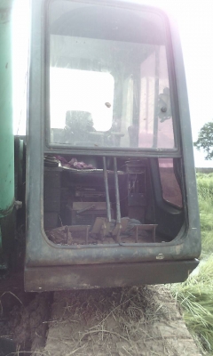 ขายKobelco sk200m2สภาพพร้อมใช้ ติดต่อคุณอ๊อฟพิจิตร086-737-9991 ขายKobelco sk200m2สภาพพร้อมใช้ ติดต่อคุณอ๊อฟพิจิตร086-737-9991