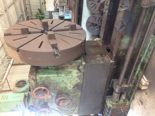 ขายเครื่องกลึงญี่ปุ่นสวิง2เมตรสี่จับ1.2เมตรยันงาน5.40เมตรพร้อมใชราคาเบาๆครับ