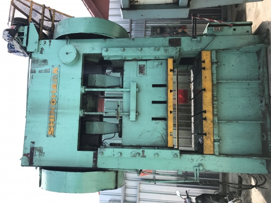 ขายปั๊มญี่ปุ่นขนาด200ตันหน้าโต๊1.6x1.1เมตรพร้อมใช้นะครับ