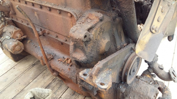 ขายเครื่องพร้อมซุ้มคลัช แทรคเตอร์ D50-15 ขายเครื่องพร้อมซุ้มคลัช แทรคเตอร์ D50-15