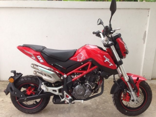 Benelli TNT 135 หัวฉีด รถเดือนเดียวปี 2017 วิ่ง 500 โล Benelli TNT 135 หัวฉีด รถเดือนเดียวปี 2017 วิ่ง 500 โล
