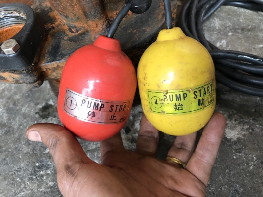 ขายไดโว่ Tsurumi 0.5HP. 220V ไฟบ้าน ขนาด 2นิ้ว made in Japan รุ่นมีลูกลอยในตัว สภาพสวยมาก พร้อมใช้งาน ขายไดโว่ Tsurumi 0.5HP. 220V ไฟบ้าน ขนาด 2นิ้ว made in Japan รุ่นมีลูกลอยในตัว สภาพสวยมาก พร้อมใช้งาน