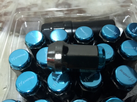 ขายน๊อตล้อ Project y SUPER  สีฟ้าเกลียว 1x1.25 = 20 ตัว