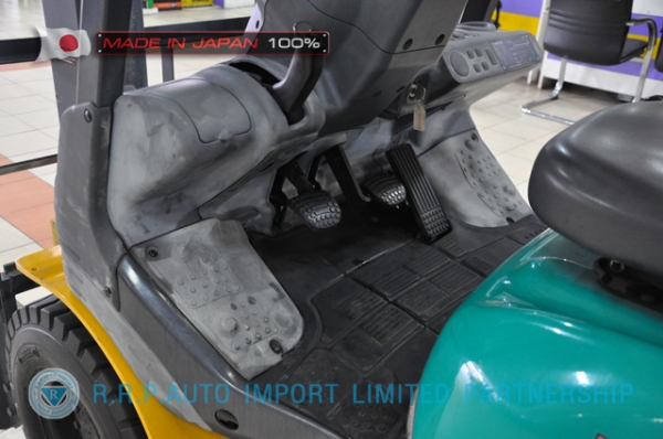 ขายรถโฟล์คลิฟท์มือสอง KOMATSU รุ่น FG15T-20-670009 นำเข้าจากประเทศญี่ปุ่น 100\% ไม่เคยใช้งานในไทย