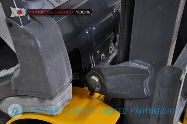 ขายรถโฟล์คลิฟท์มือสอง KOMATSU รุ่น FG15T-20-670009 นำเข้าจากประเทศญี่ปุ่น 100\% ไม่เคยใช้งานในไทย