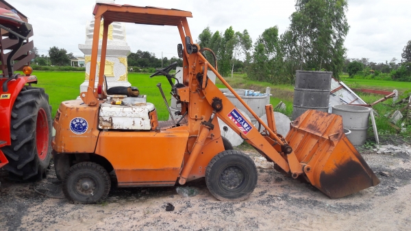 รถตัก หิน-ทราย Toyota.เครื่องดีเซล.ตัก1คิว.ยางใหม่2เส้นหลังหน้าสวย พร้อมใช้ เครื่องดี .ปั้มยกดี คอตัก ยาว2เมตรใช้สำหรับตักไส่หกล้อครับ.ราคา120000.฿.โทรปรึกษาได้ครับ.0875511464-0636359242 รถตัก หิน-ทราย Toyota.เครื่องดีเซล.ตัก1คิว.ยางใหม่2เส้นหลังหน้าสวย พร้อมใช้ เครื่องดี .ปั้มยกดี คอตัก ยาว2เมตรใช้สำหรับตักไส่หกล้อครับ.ราคา120000.฿.โทรปรึกษาได้ครับ.0875511464-0636359242