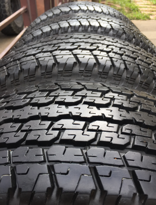 ยาง Bridgestone 265 70 16 ปี15 ดอกเต็ม ไม่มีปะ ใช้ยาว ราคาไม่แพงขอบคุณ