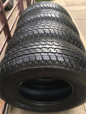 ยาง Bridgestone 265 70 16 ปี15 ดอกเต็ม ไม่มีปะ ใช้ยาว ราคาไม่แพงขอบคุณ