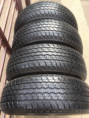 ยาง Bridgestone 265 70 16 ปี15 ดอกเต็ม ไม่มีปะ ใช้ยาว ราคาไม่แพงขอบคุณ