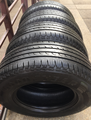 ยาง Goodyear 235 70 15 กลางปี15 ดอกเต็ม ไม่มีปะ ใช้ยาว ราคาไม่แพง