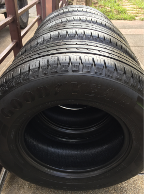 ยาง Goodyear 235 70 15 กลางปี15 ดอกเต็ม ไม่มีปะ ใช้ยาว ราคาไม่แพง
