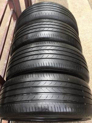 ยาง Goodyear 215 55 17 ปี16 ดอกเต็ม ไม่มีปะ ใช้ยาว ราคาไม่แพง