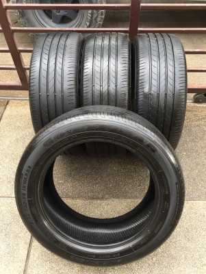 ยาง Goodyear 215 55 17 ปี16 ดอกเต็ม ไม่มีปะ ใช้ยาว ราคาไม่แพง