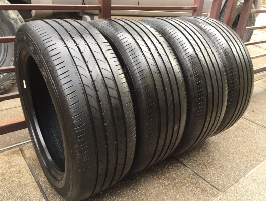 ยาง Goodyear 215 55 17 ปี16 ดอกเต็ม ไม่มีปะ ใช้ยาว ราคาไม่แพง