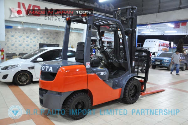 ขายรถโฟล์คลิฟท์มือสอง TOYOTA รุ่น 8FD30-12052 นำเข้าจากประเทศญี่ปุ่น 100\% ไม่เคยใช้งานในไทย ขายรถโฟล์คลิฟท์มือสอง TOYOTA รุ่น 8FD30-12052 นำเข้าจากประเทศญี่ปุ่น 100\% ไม่เคยใช้งานในไทย