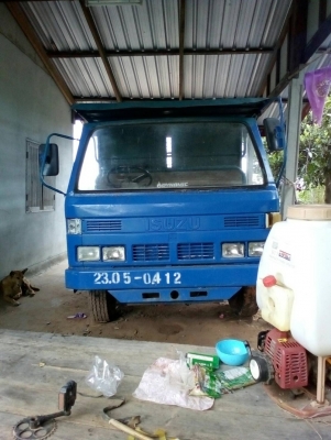 ขายด่วนรถนวดข้าว ขายด่วนรถนวดข้าว